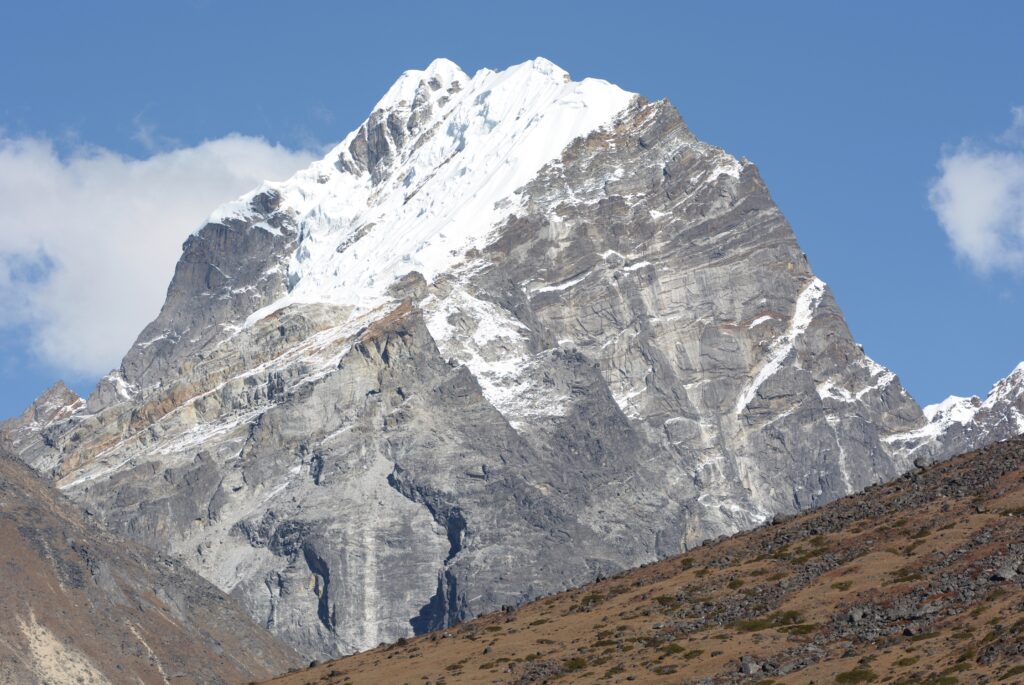 Peak view of Lobuche East Peak